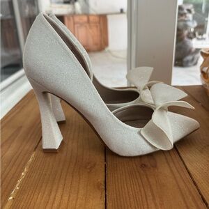 Betsey Johnson white high heels with bow size 9